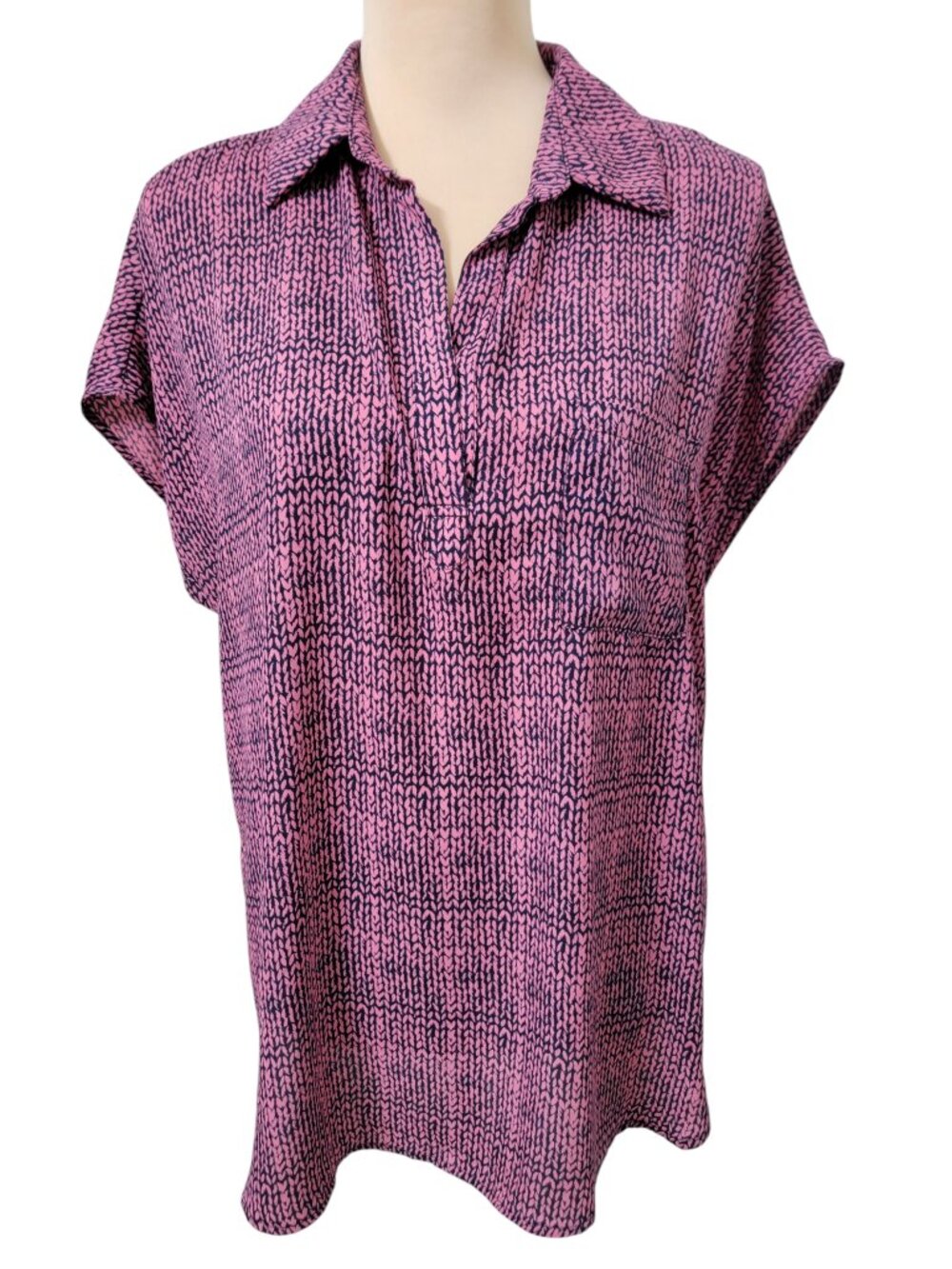 Pleione Size L Pink & Navy Blue Short Sleeve Faux-Knit Print Popover Blouse